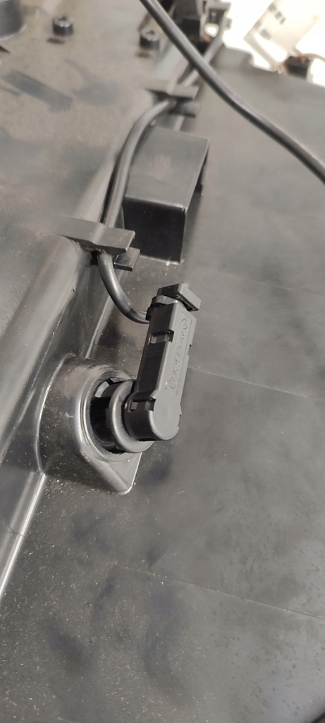 фото №9, Бардачок пасажира mercedes w219 2,5