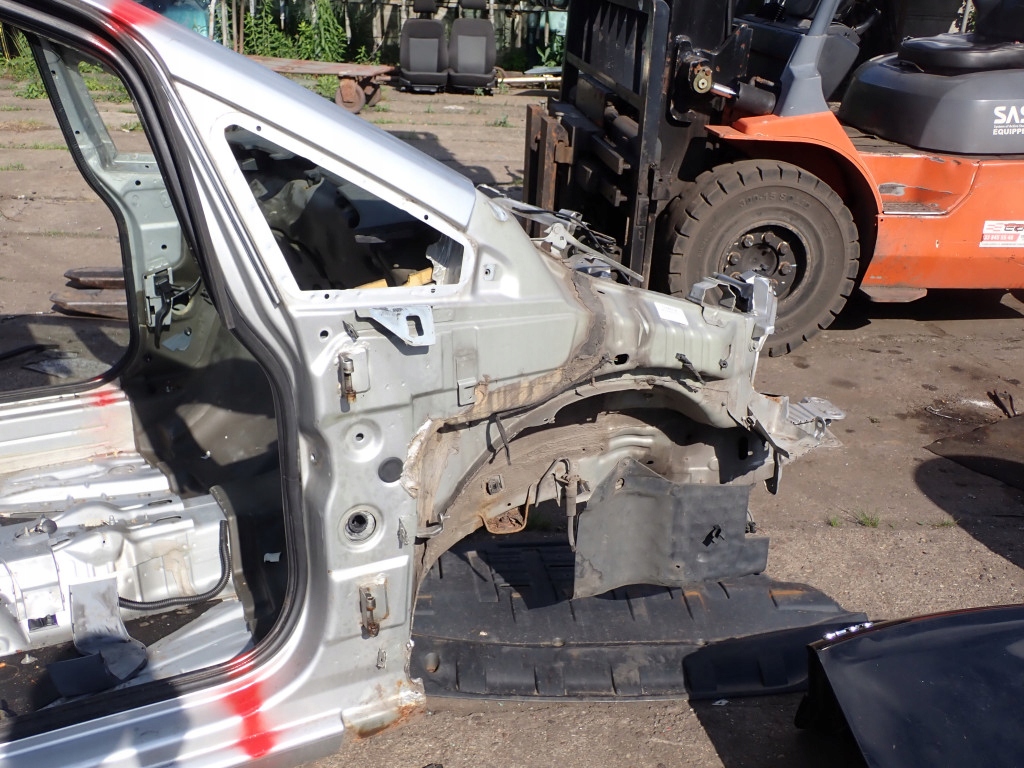 фото №1, Opel zafira b ii четверть перед правая передний лонжерон z157