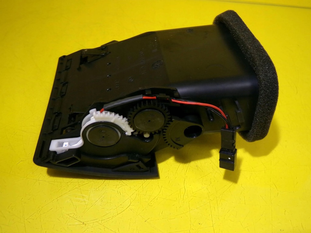 фото №8, Решітка обдув права передня audi a8 d3 4e0820902 nr450