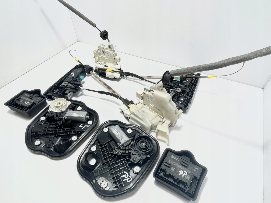 фото №4, Audi a7 4g c7 lift доводчик дверь левый правый перед замок модуль комплект