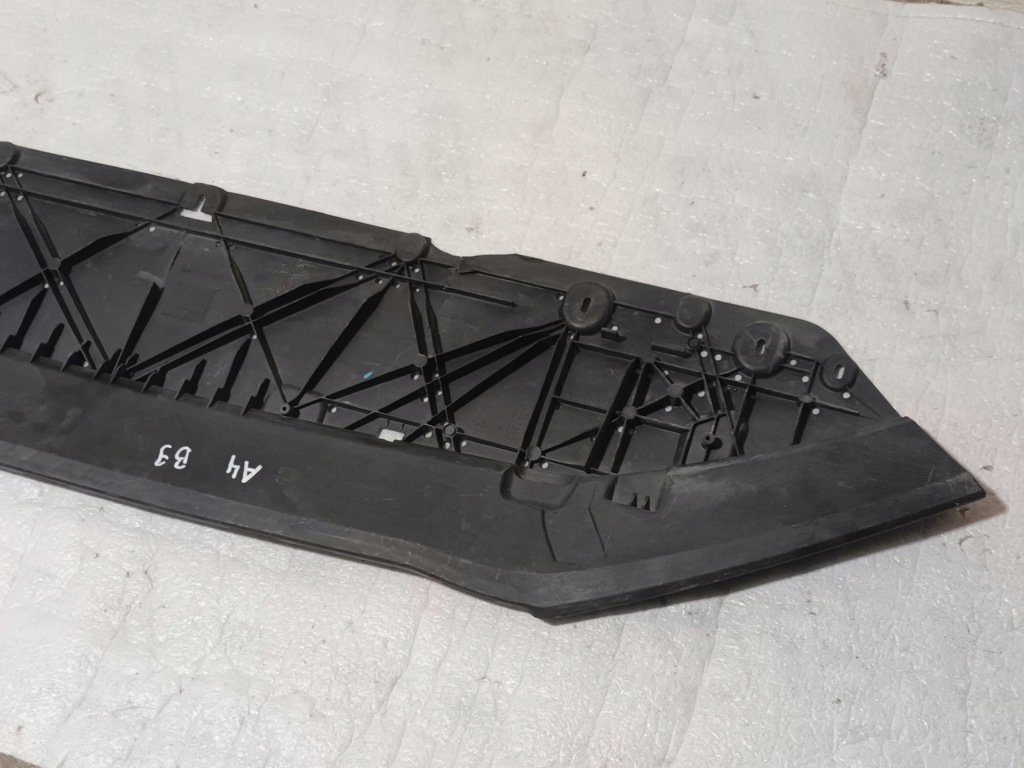 Накладка плита под бампер audi a4 b9 8w0 перед с Разборки