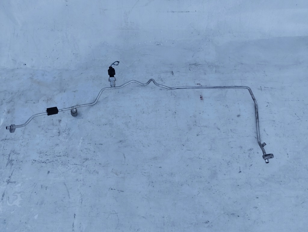 фото №1, Nissan micra k14 шланг кондиционера