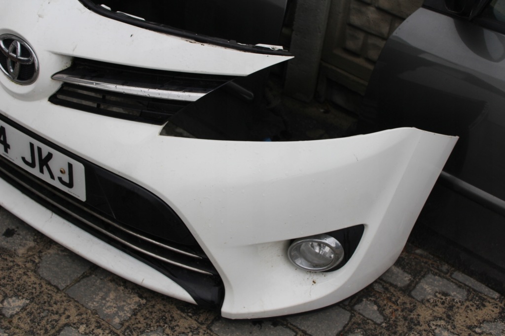 фото №6, Бампер перед решётка радиатора verso r2 цвет 040 kompletny 2014r