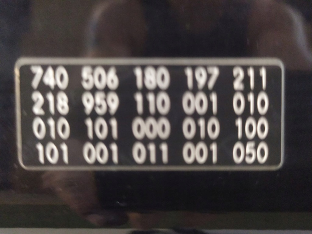 Mercedes cls w218 капот / кришка двигуна - 15293 Зі Шроту