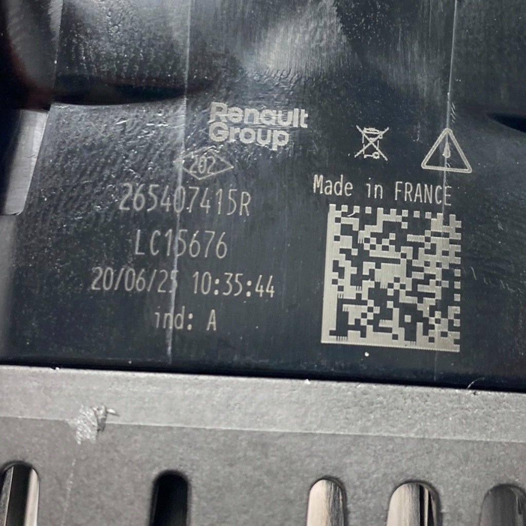 фото №15, Лампа отражатель бампера правый задняя renault v 5 ev e-tech 265407415r