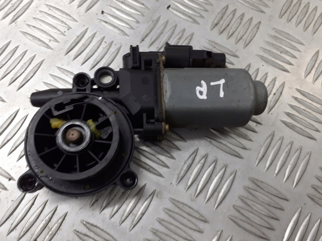 фото №1, Моторчик стекло перед renault scenic i 1.6 400467t2