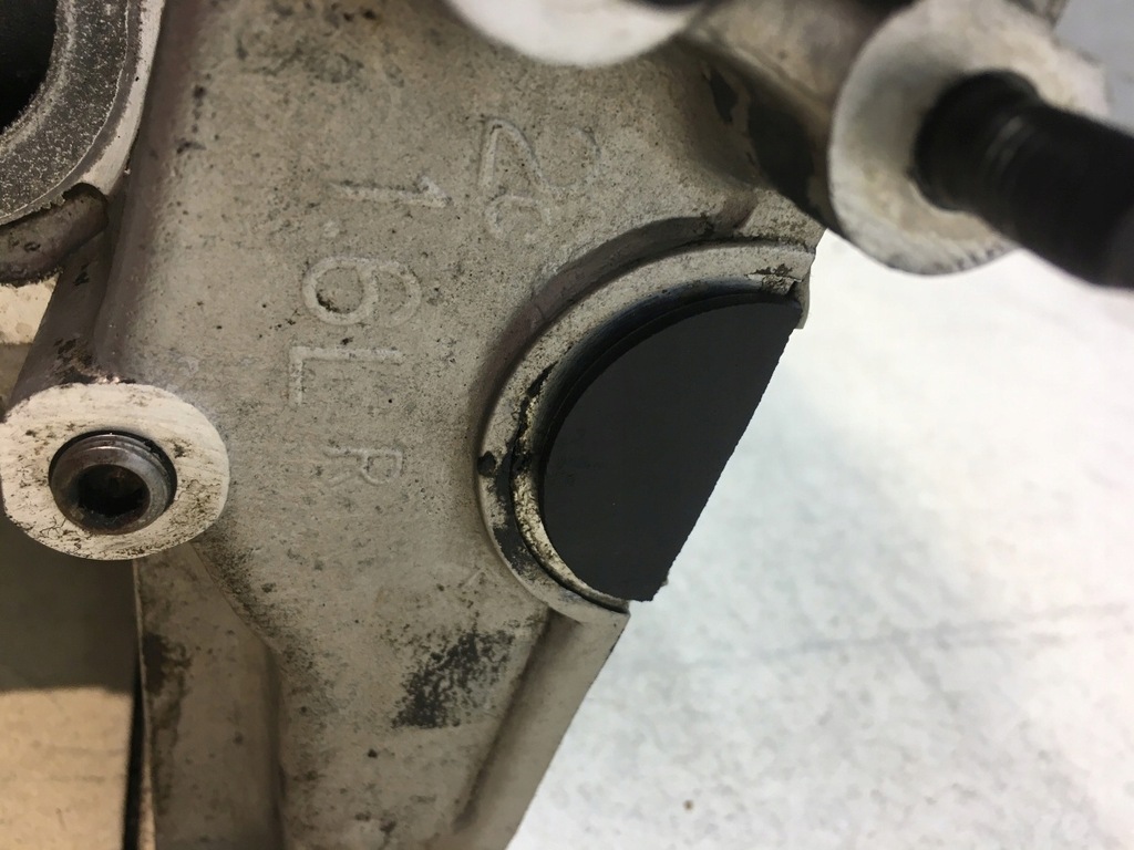 фото №14, Головка цилиндров валы hyundai matrix 1.6 16v