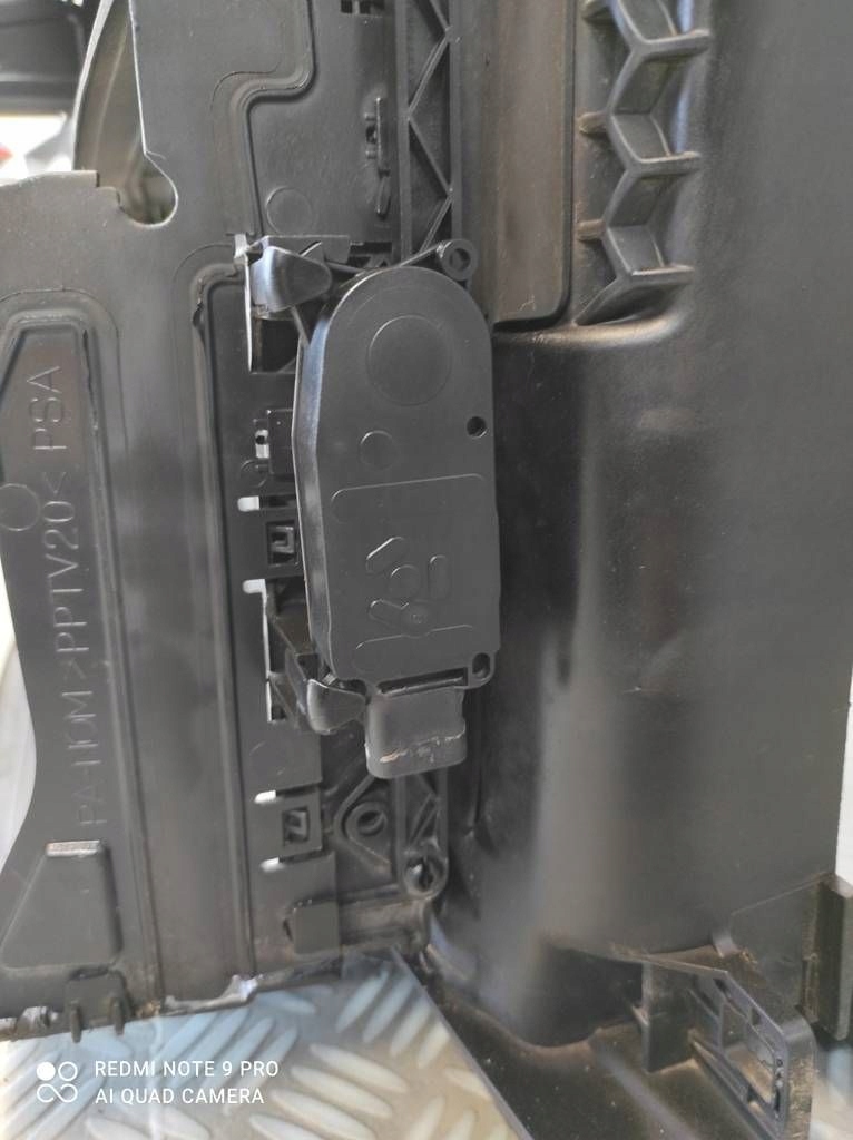 Peugeot 208 ii 1.5 blue hdi 1.2 turbo радіатор радіатор ремінь передній балка Зі Шроту