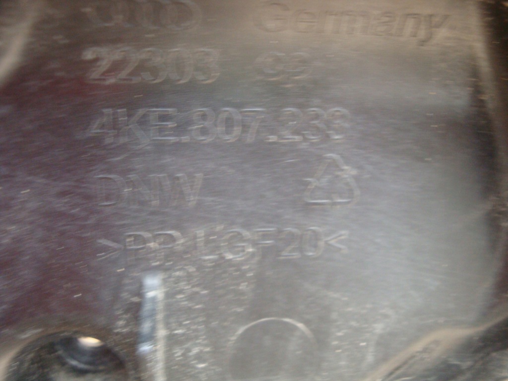 фото №10, Audi e-tron s-line бампер передній