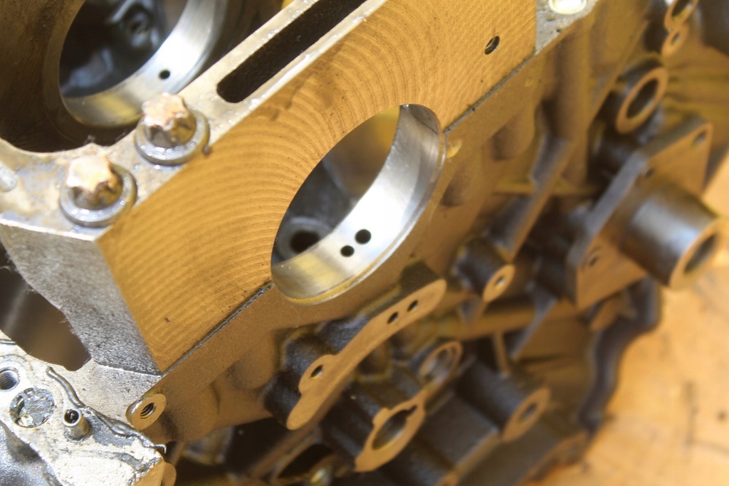 фото №14, Блок двигуна cayenne audi a8 q7 4.2 tdi cud