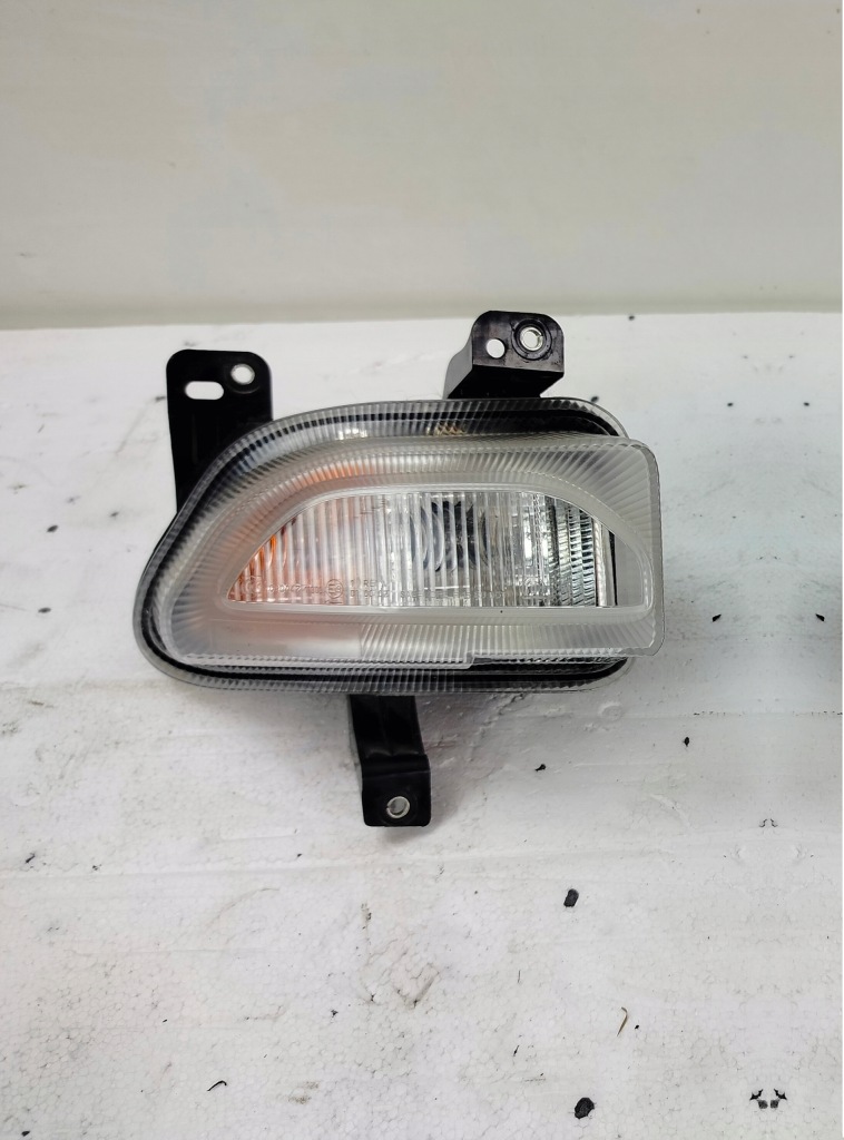 Купити Jeep renegade 14-18 протитуманна фара поворотник правий