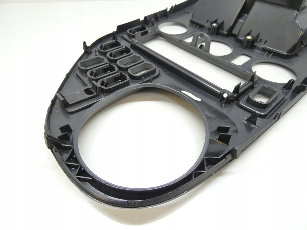 Купити Рамка консолі радіо mercedes vito w638 96-03 a6386891631