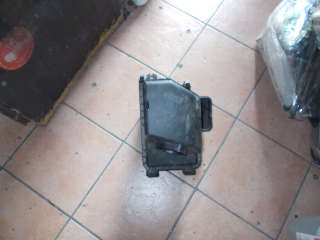 фото №1, Kia sportage iii 1.7 корпус фильтра воздуха 10-