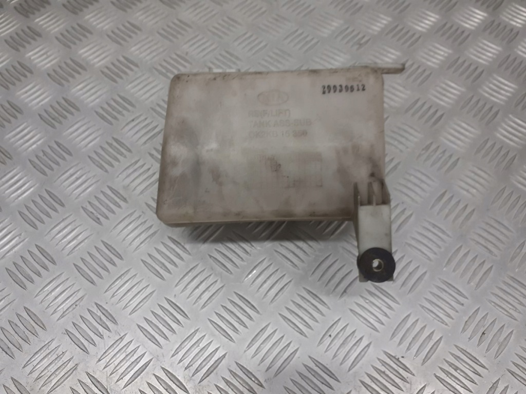 фото №3, Бачок розширювальний kia carens ii 2.0 crdi o2k2b15350