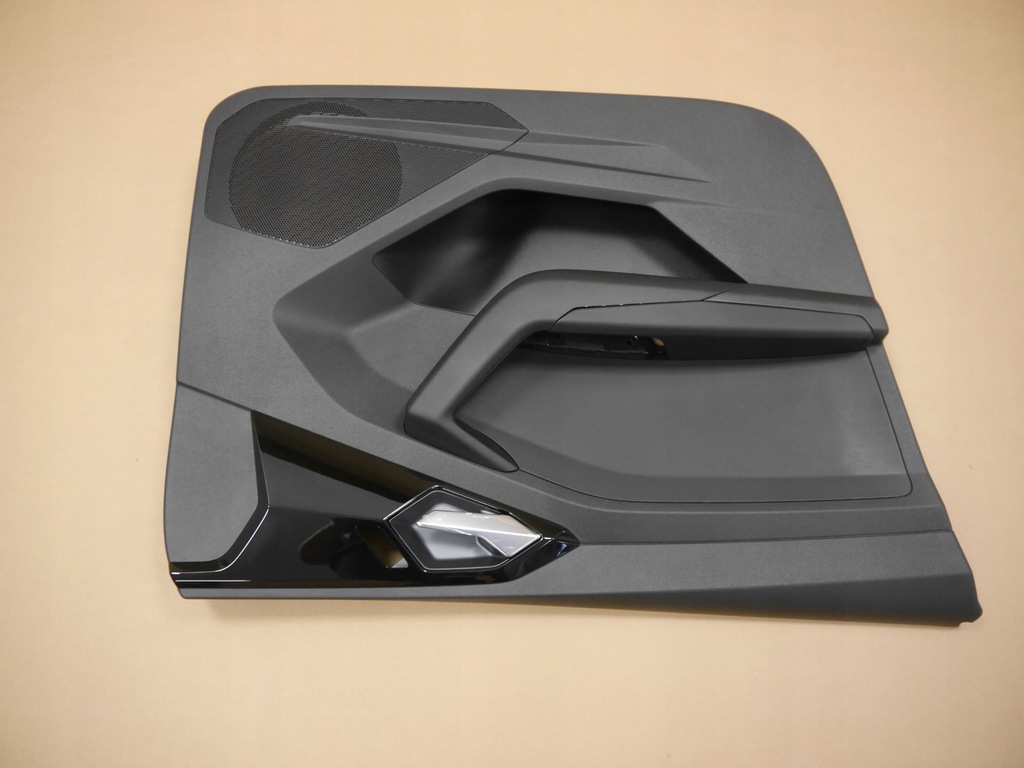 фото №1, Audi a1 82a обшивка дверь перед левый