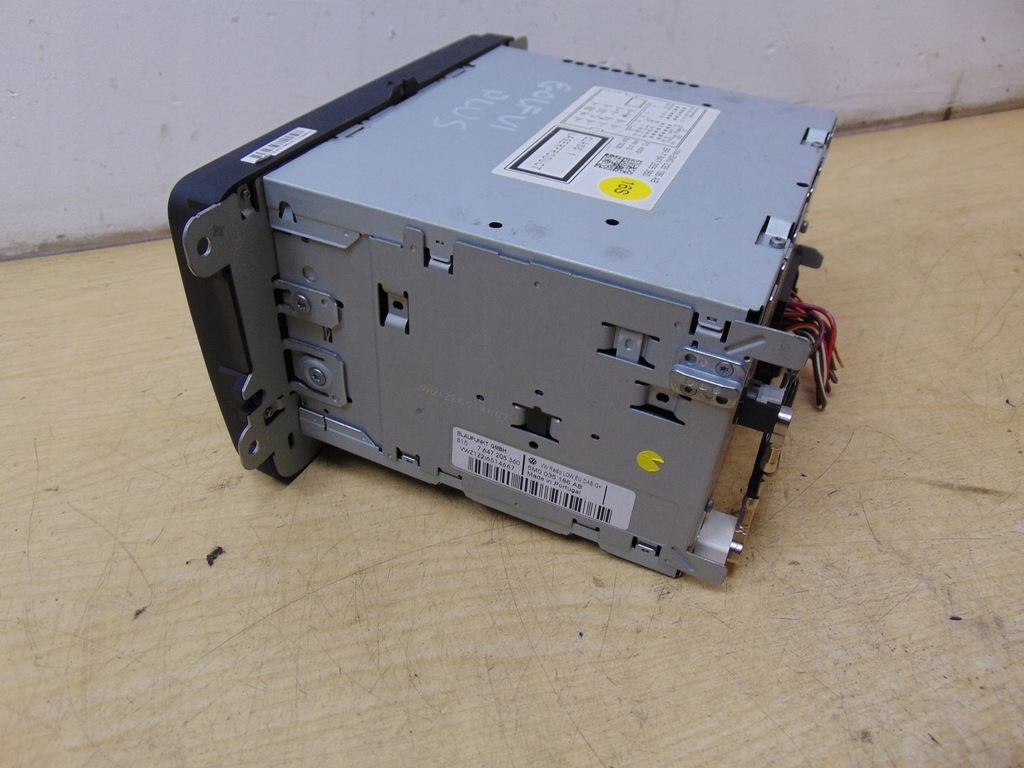 фото №9, Радио заводской vw golf vi plus 5m0035186ab