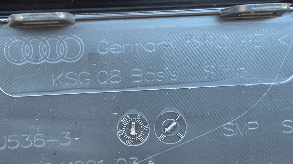 Решётка  радиатора решётка радиатора audi q8 4m8 полный чёрный оригинальный номер 4m8853651al am bb новая !! в Украине