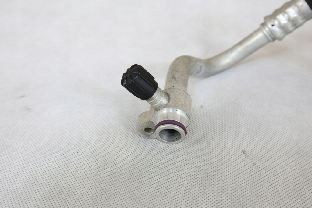 Mercedes slk r172 шланг труба пабтрубок  кондиционера 2.2 cdi a1728303315 Оригинал