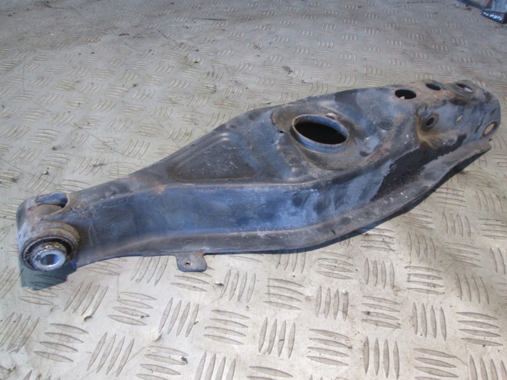 фото №4, Рычаг правый нижний задняя mercedes slk r170