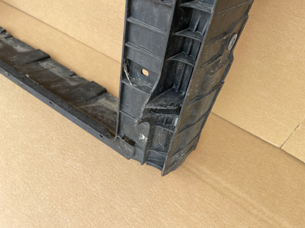 фото №4, Skoda rapid pas передній підсилювач