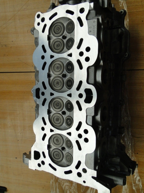 Головка цилиндров hyundai kia 2.0 16v g4nc i40 ix35 sportage carens в Украине