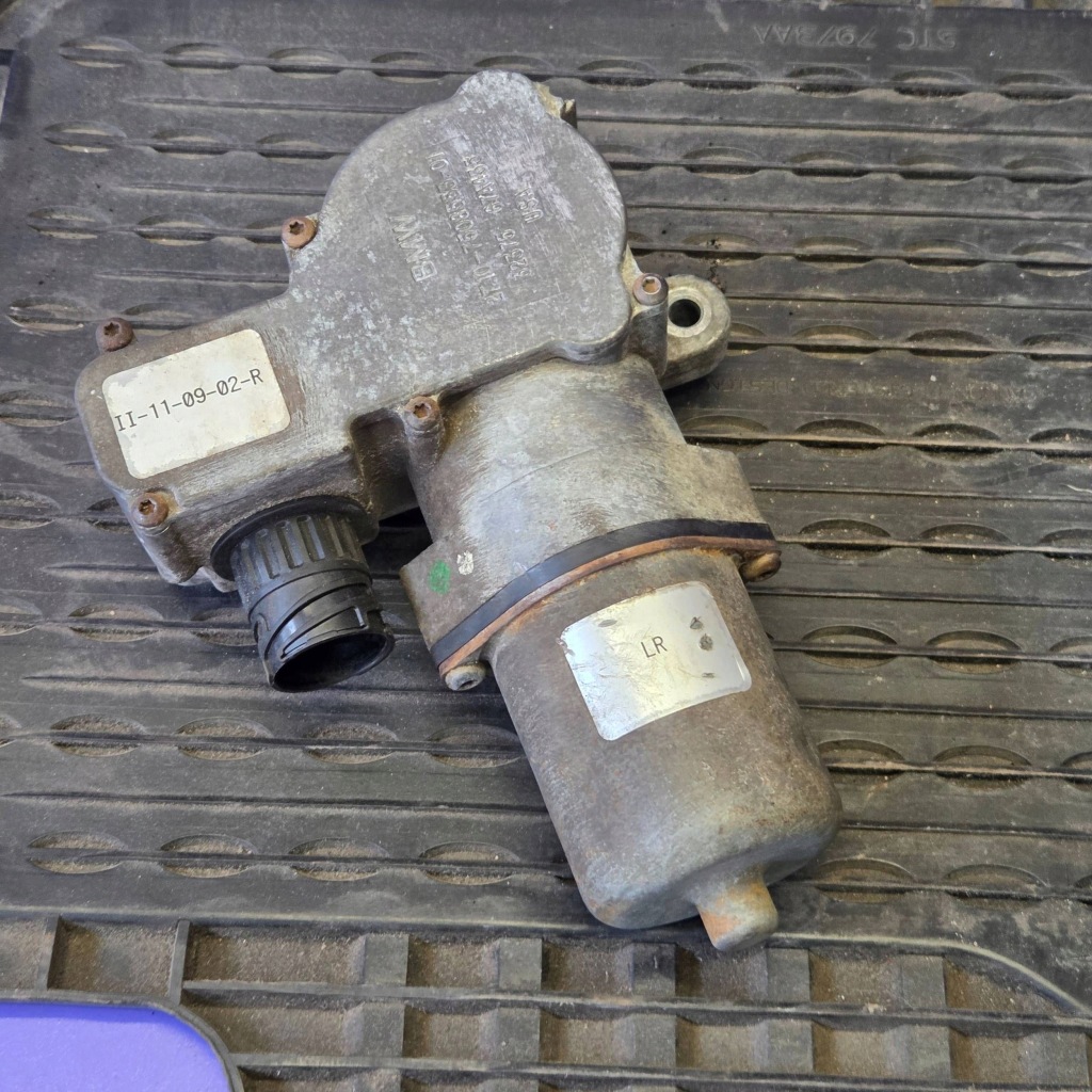 Купити Моторчик редуктор land rover range rover l322 7508553