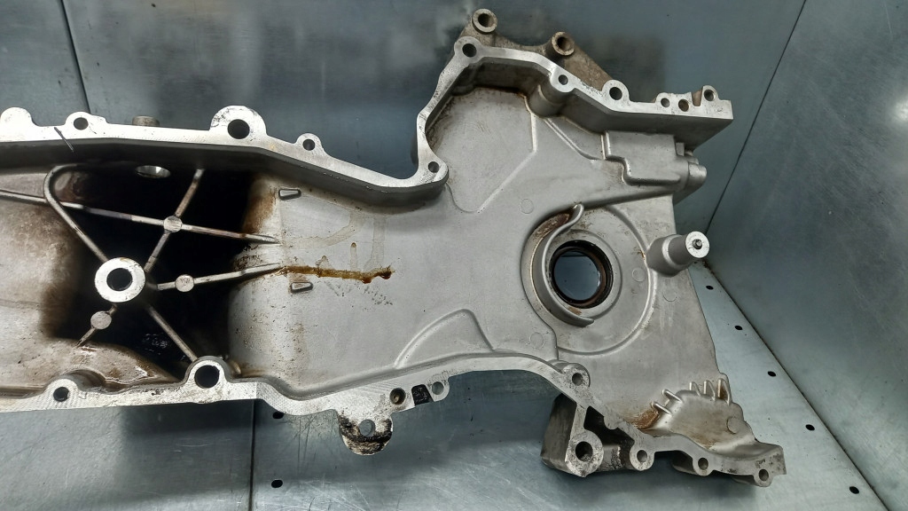 фото №8, Корпус распределительного вала skoda fabia 1.2b 03d109211