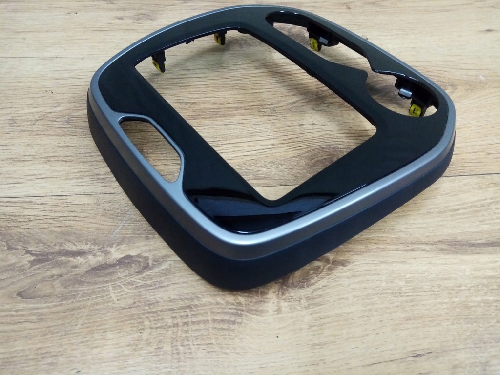 фото №3, Renault captur 2013 2014 2015- рамка радіо консоль