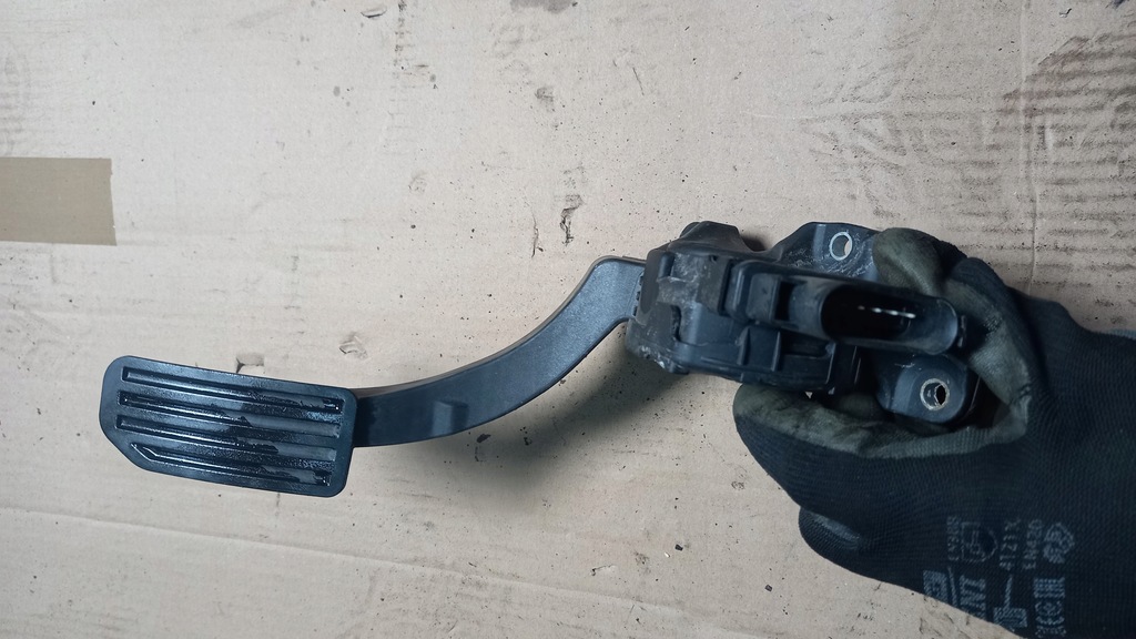 фото №1, Potencjomter газу volvo xc60