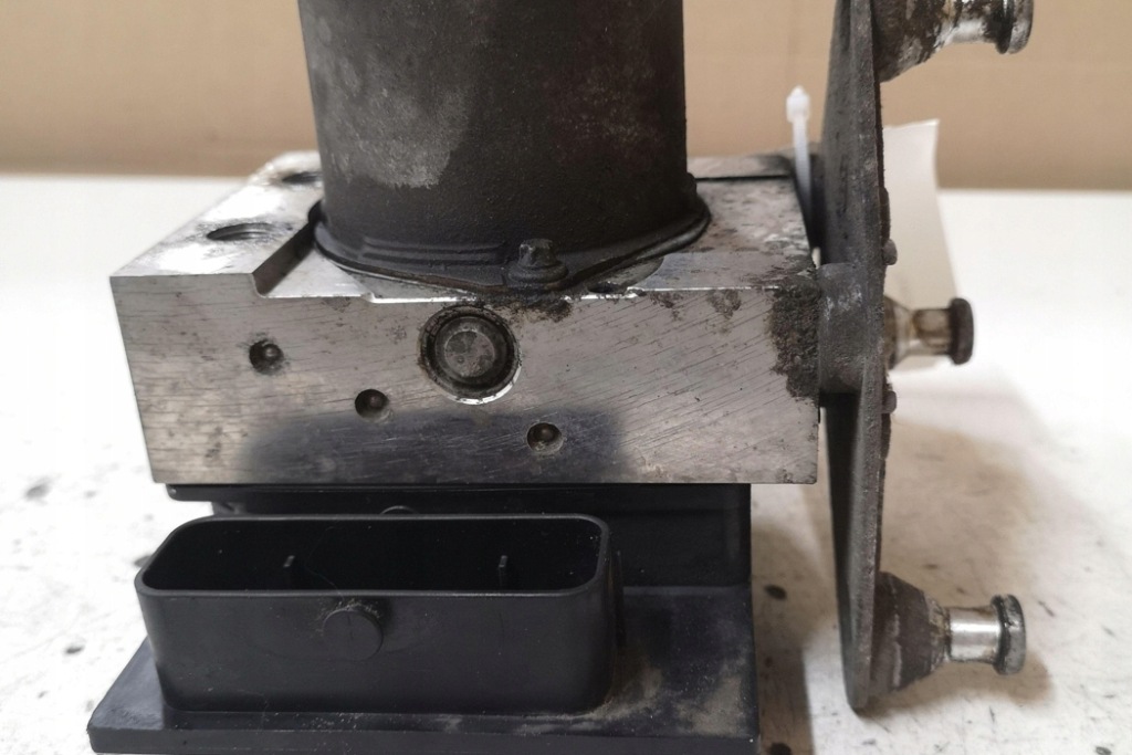 Насос abs mercedes-benz viano w639 0265252026 2.2l дизель 2012 Зі Шроту