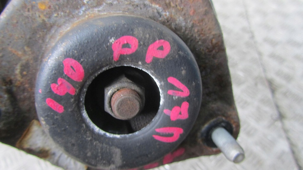 фото №9, Hyundai i40 амортизатор правий перед 11-14 137