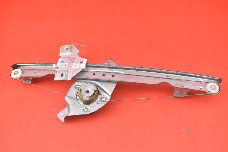 фото №5, Підйомник скло правий перед eu 82007338280 dacia duster 1 i 10-13