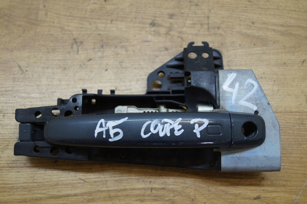 фото №1, Ручка дверь правый перед audi a5 8t coupe uk