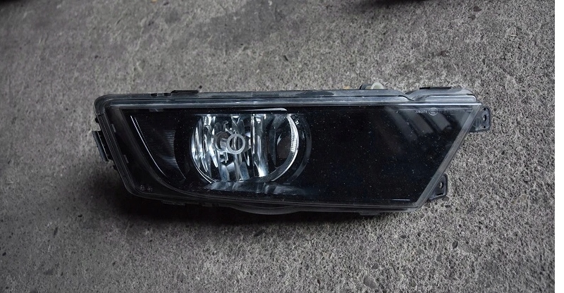 фото №1, Skoda octavia iii протитуманна фара