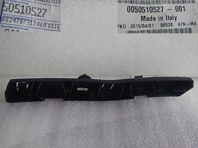 фото №1, Alfa romeo mito лівий напрямна бампера задня