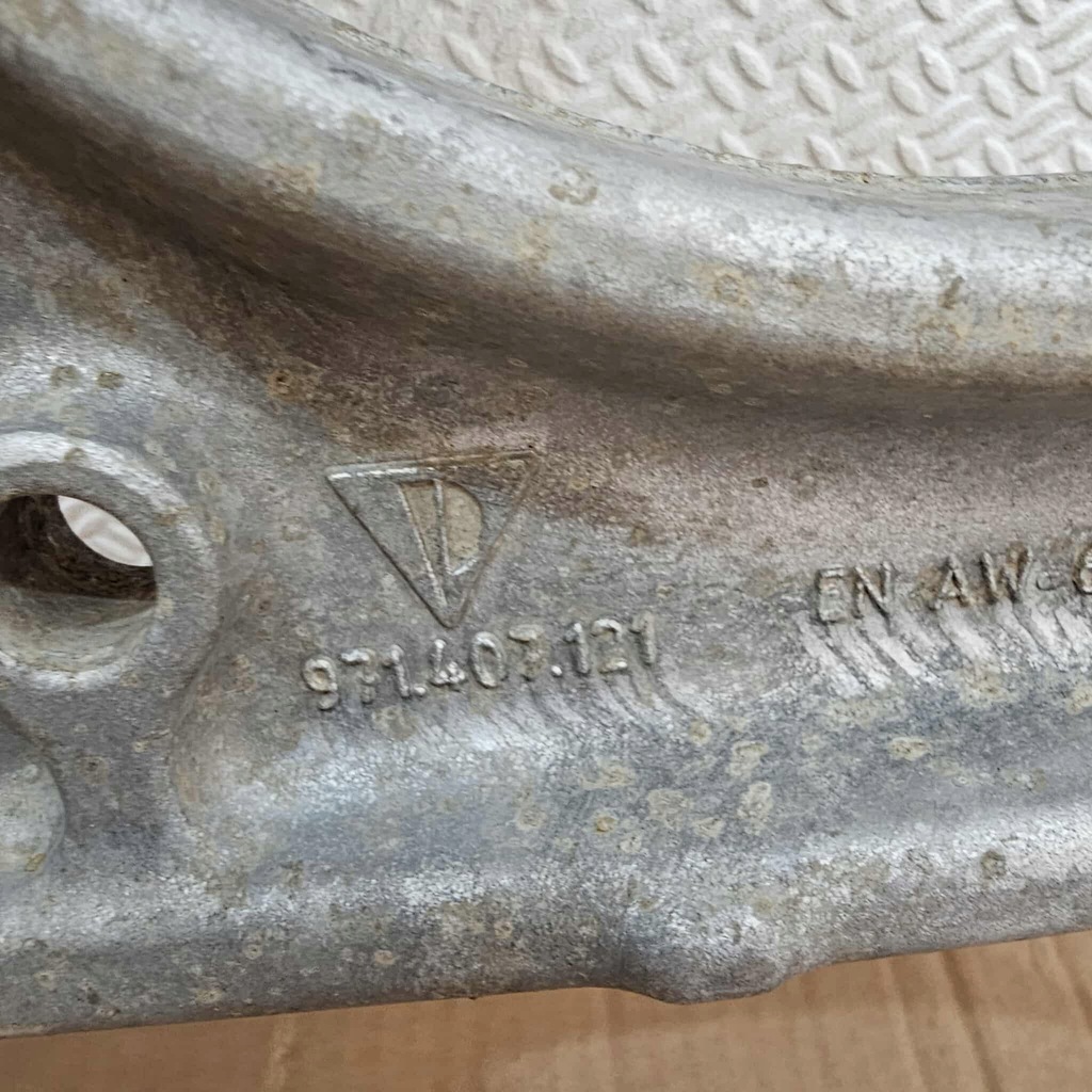 фото №4, Porsche taycan 9j1 audi e-tron важіль перед передній лівий правий