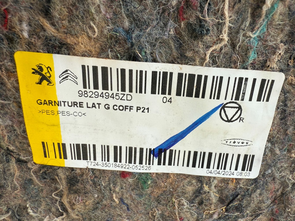 Peugeot 208 ii рестайлінг  24r. обшивка оббивка багажника ліва захист Оригінал