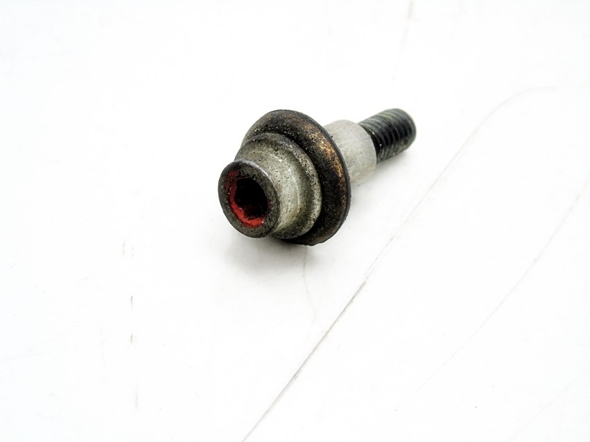 Купить Болт крышки 3.0 cdti tid vectra signum saab 95