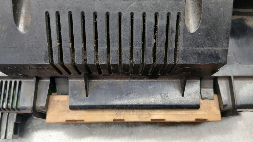 фото №8, Панель кондиціонера audi a6 c5 1.8b kombi 99r 4b0820043h