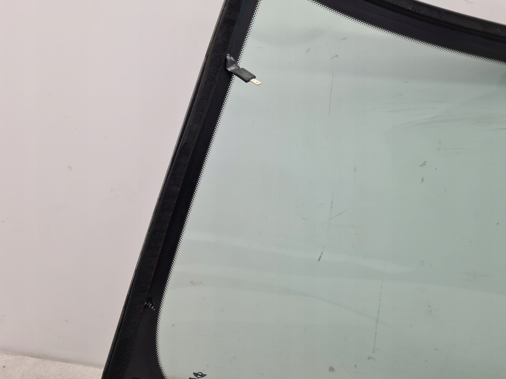 Mini cooper r56 стекло лобовое подогрев с Разборки