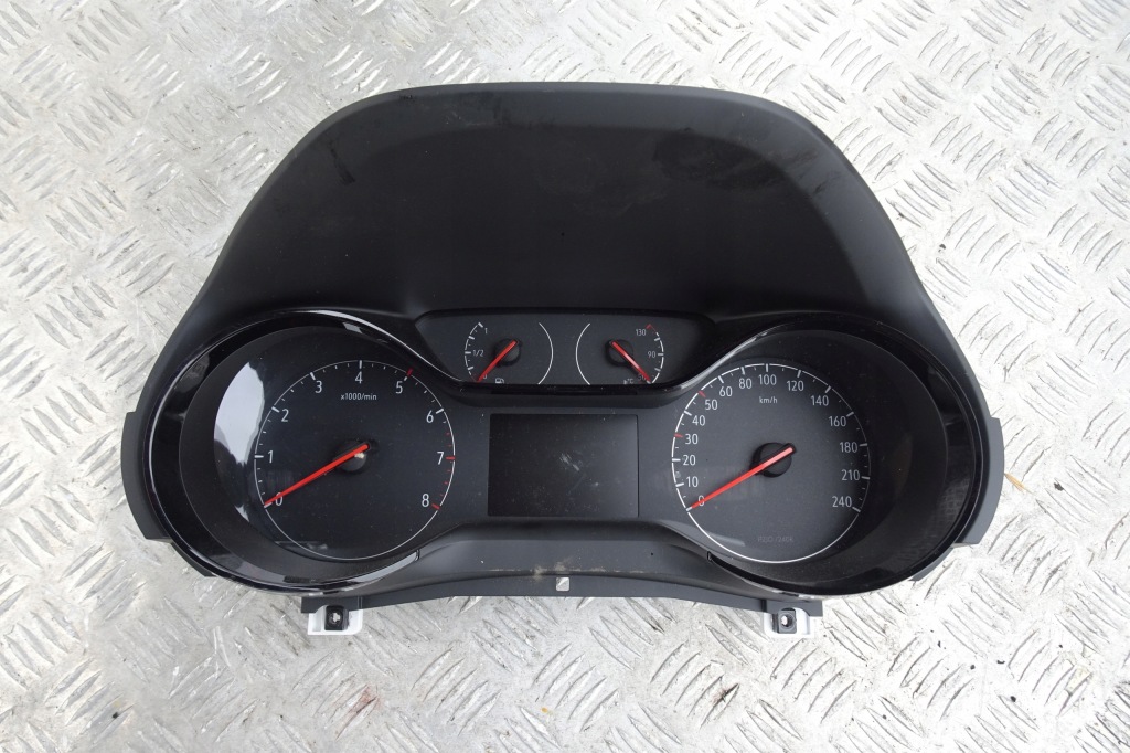 фото №1, Opel corsa f счетчик приборы спидометр 19-