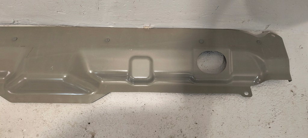 фото №4, Pas задний багажника tesla model x