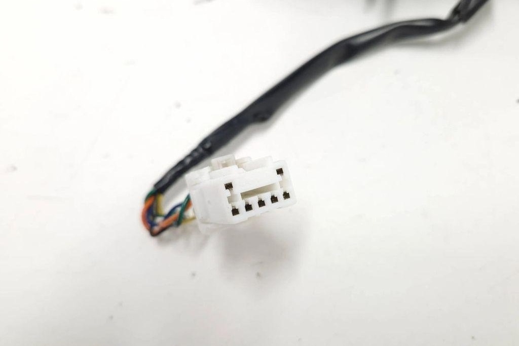 фото №8, Зеркало правое peugeot 4007 gp_ e4022588 2.2l дизель 115kw 2008