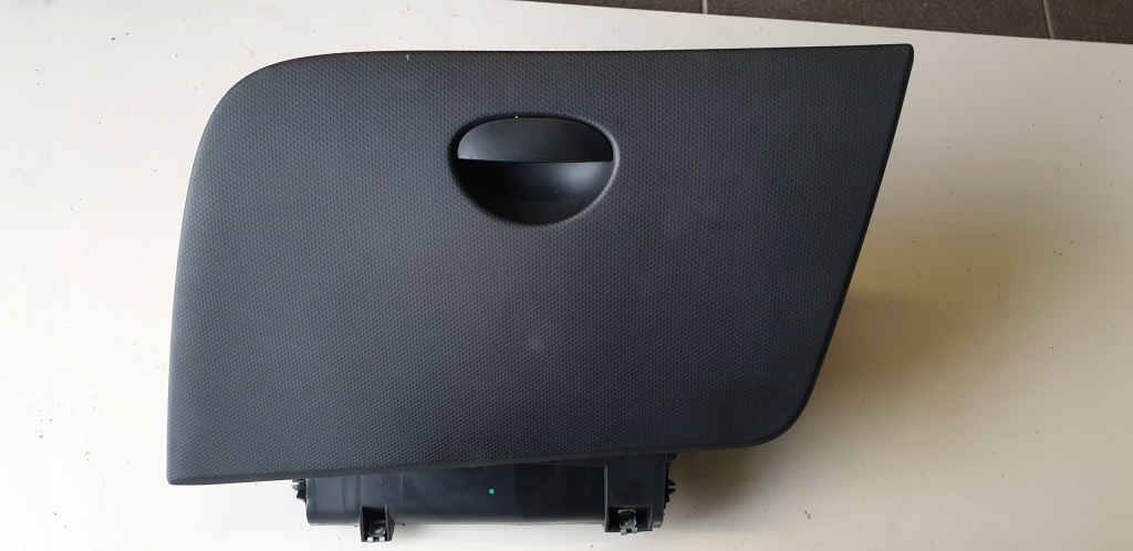 фото №1, Бардачок полка seat leon ii 2008- 1p1857103a cupra