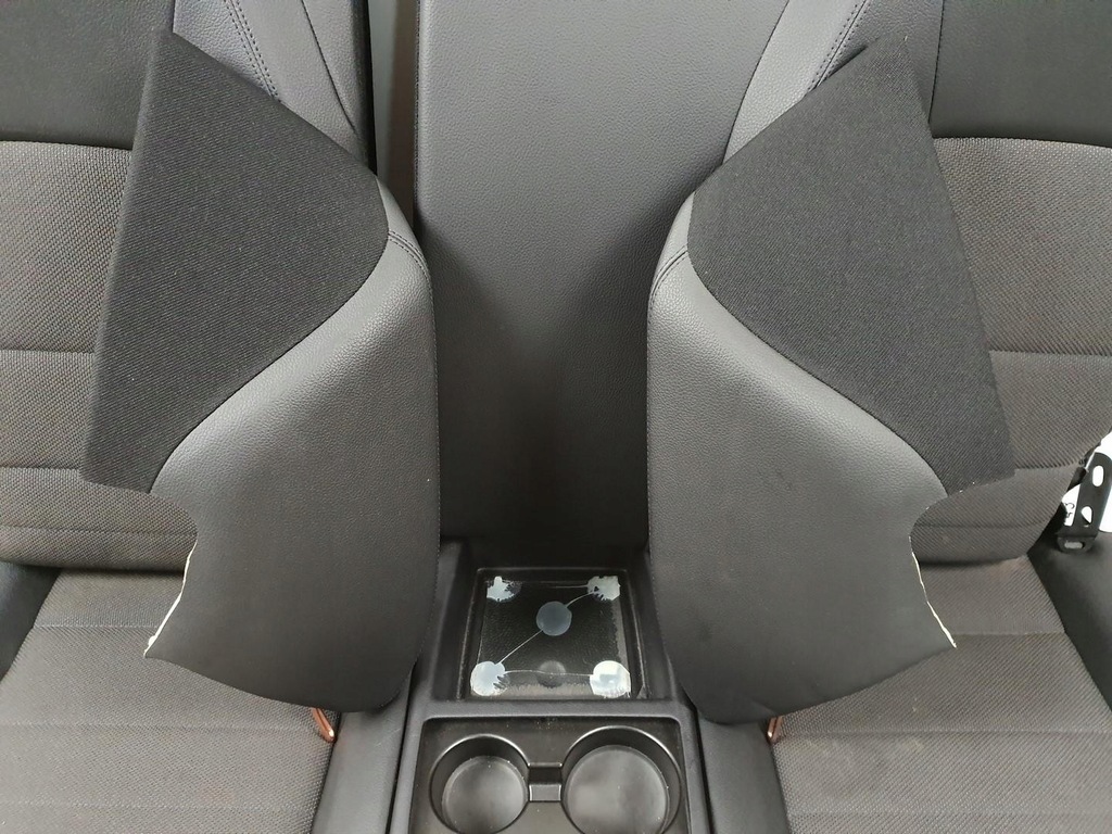 фото №8, Заднє сидіння задня задня mercedes w204 coupe