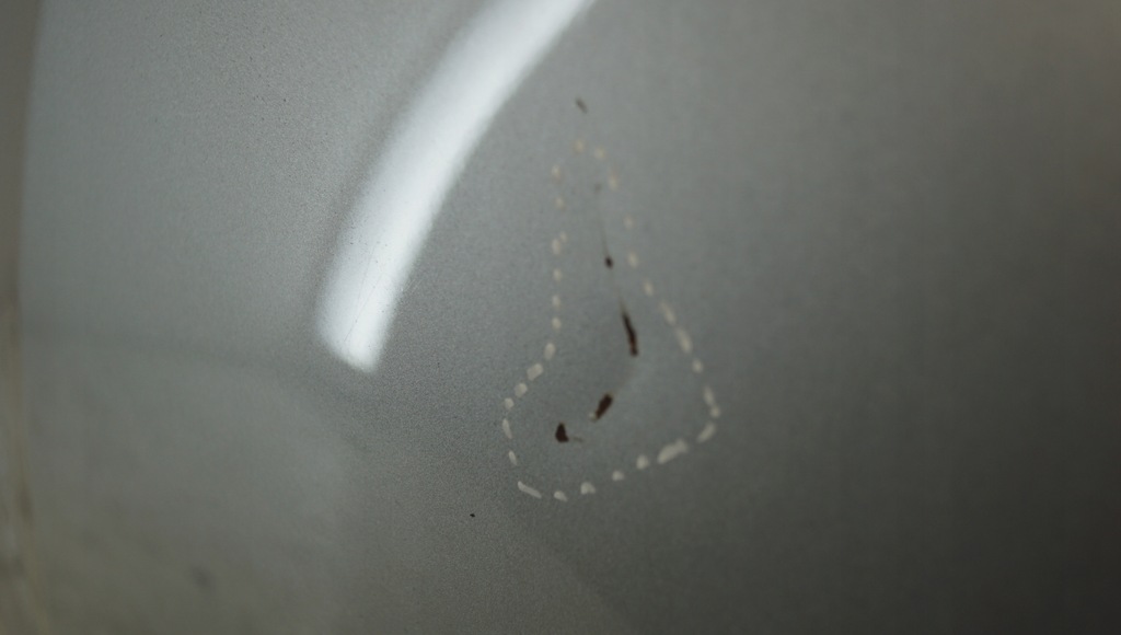 фото №7, Капот крышка двигателя toyota avensis verso 1c0