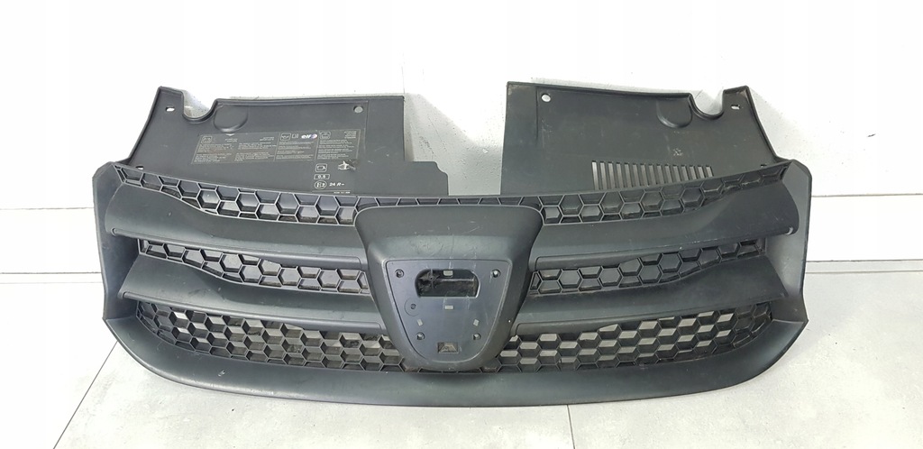 фото №1, Dacia sandero logan ii решётка радиатора решётка радиатора бампера 623103971r