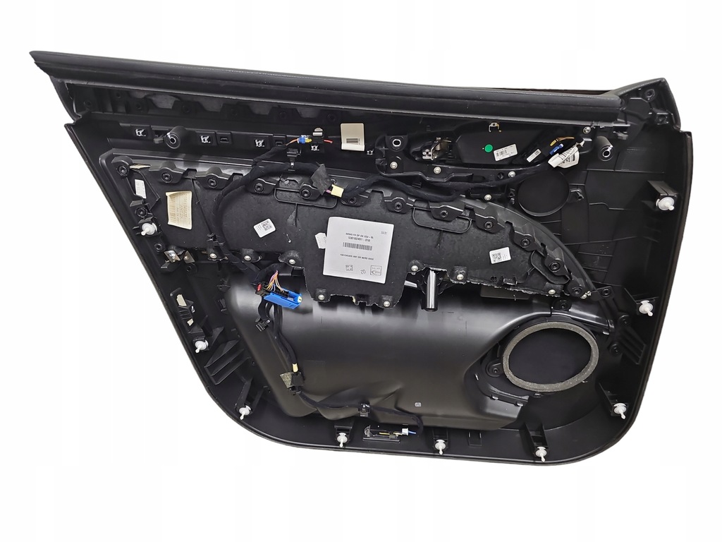 фото №11, Alfa romoe stelvio сиденья заднее сиденье обшивки туннель подлокотник