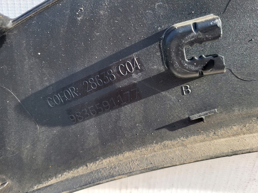 фото №9, Молдинг крыла правый задняя peugeot 3008 ii 9836591177