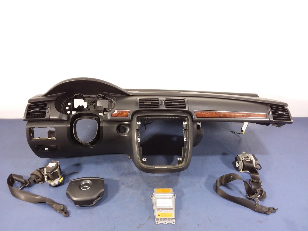 фото №1, Mercedes r w251 панель приладів консоль подушка безпеки ремені комплект
